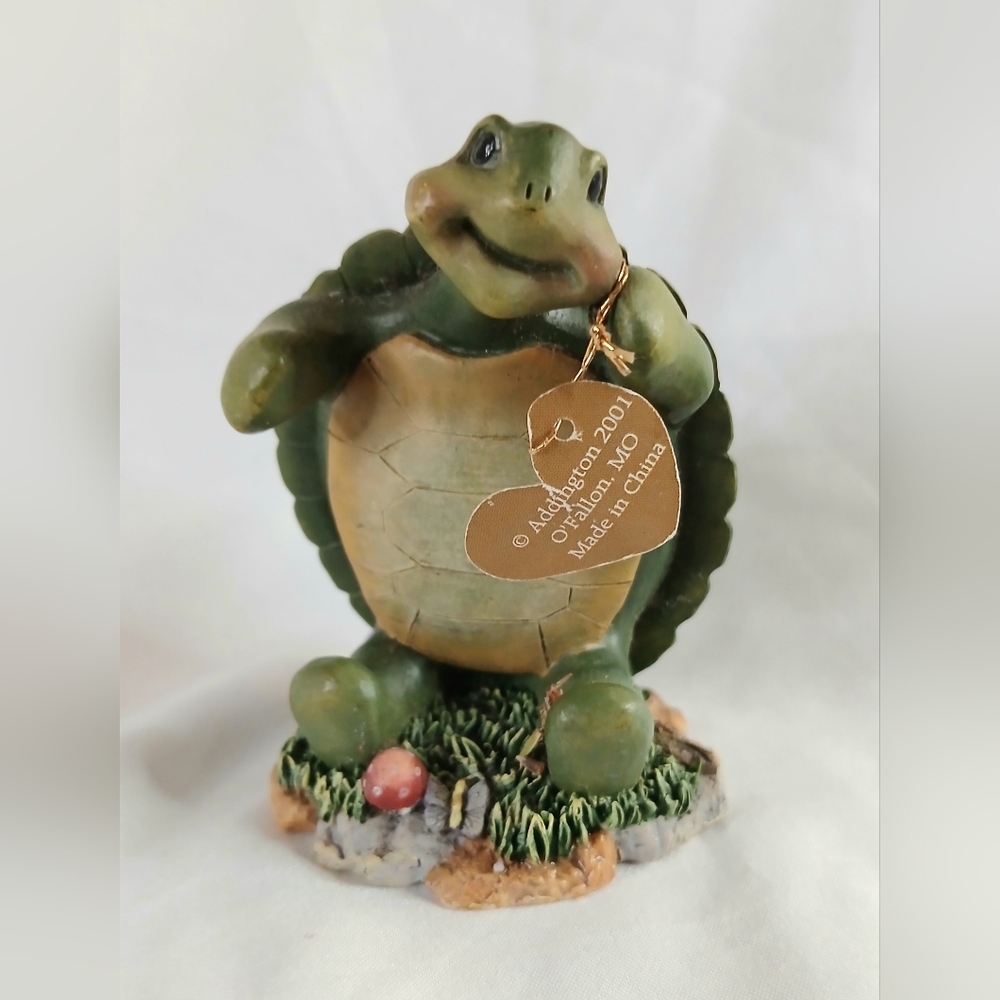 Turtle Love by Rovash Figurine